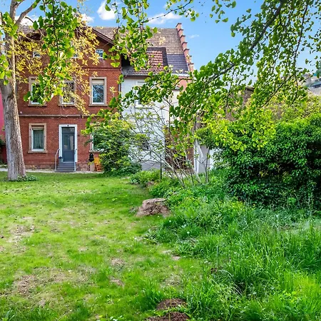 公寓 Altstadt Am Wasser Mit Grossem Garten 巴特克罗伊茨纳赫