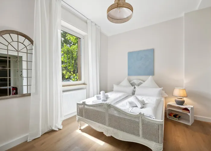 アパート Altstadt Am Wasser Mit Grossem Garten バート・クロイツナハ