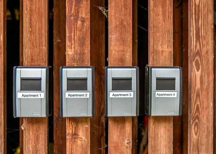 Altstadt Am Wasser Mit Grossem Garten 公寓 巴特克罗伊茨纳赫