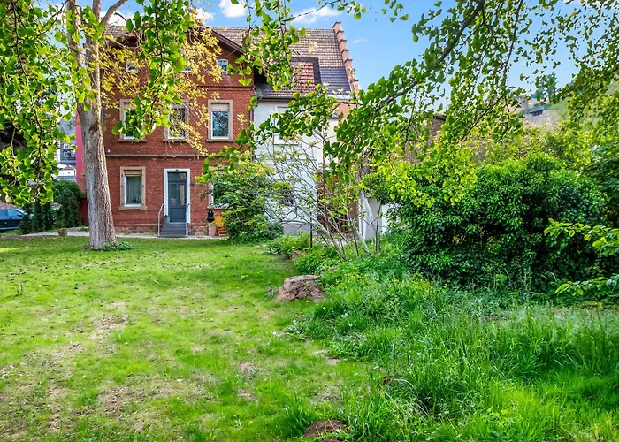 公寓 Altstadt Am Wasser Mit Grossem Garten 巴特克罗伊茨纳赫